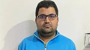 यूपी पुलिस भर्ती पेपर लीक मामले में एक और गिरफ्तारी, नोएडा STF ने वायु सेना के बर्खास्त कर्मी को पकड़ा