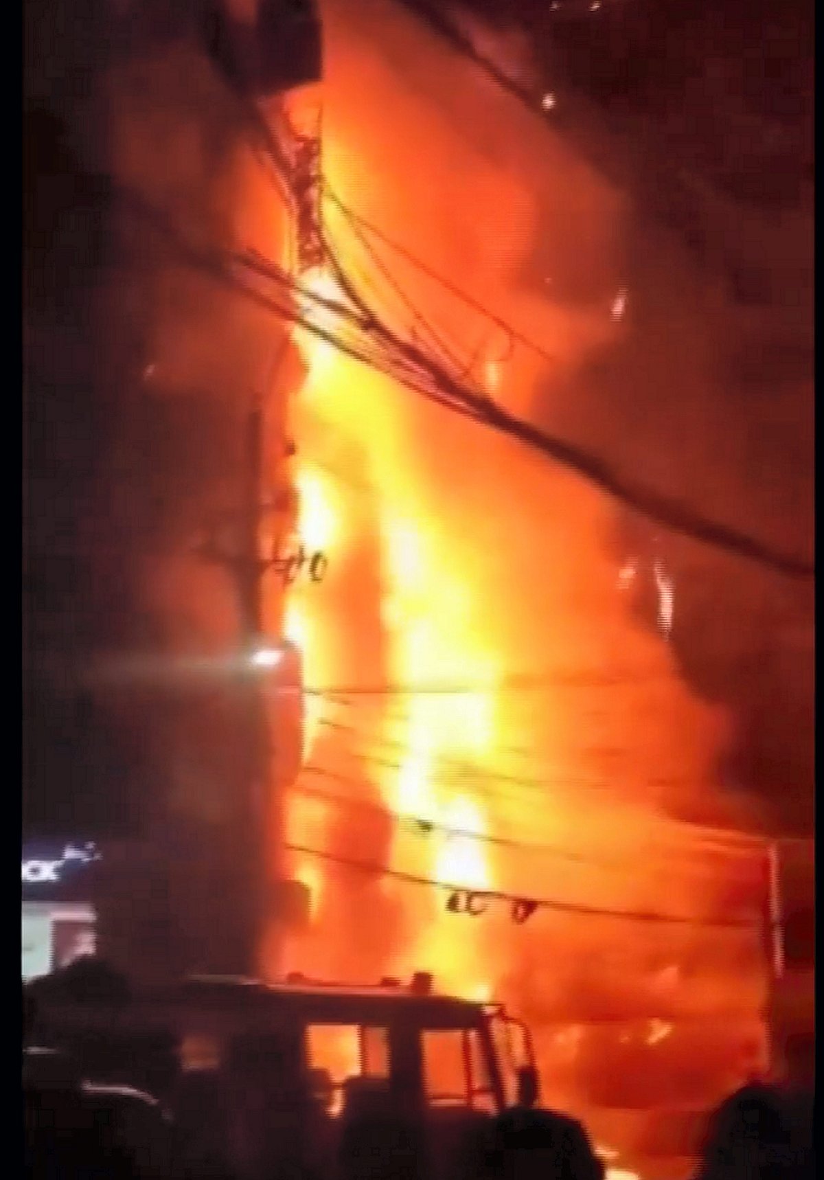 बांग्लादेश में बड़ा हादसा, सात मंजिला इमारत में लगी आग, कम से कम 46 लोगों की मौत
