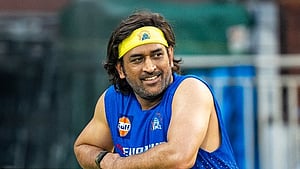 धोनी ने छोड़ी CSK की कप्तानी