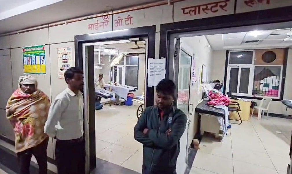 उत्तर प्रदेशः मेरठ में मोबाइल चार्जिंग के दौरान ब्लास्ट से घर में लगी आग, चार बच्चों की मौत, माता-पिता जख्मी