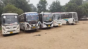 उत्तर बिहार में आज नहीं चलेगी बसें, हड़ताल पर हैं ट्रांसपोटर्स, मांगे नहीं मानने पर अनिश्चितकाल हड़ताल की चेतावनी