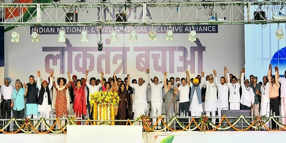 केजरीवाल और सोरेन की तुरंत रिहाई, चुनाव में सभी को समान अवसर.. रैली में इंडिया गठबंधन ने रखी 5 सूत्री मांग
