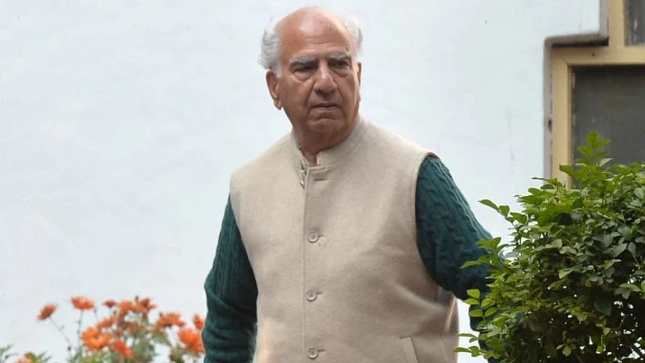BJP के दिग्गज नेता शांता कुमार ने अपनी पार्टी पर कुर्सी की राजनीति करने का आरोप लगाया