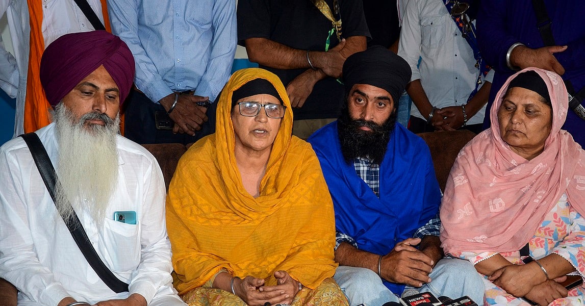 जेल में बंद 'वारिस पंजाब दे' प्रमुख अमृतपाल निर्दलीय लोकसभा चुनाव लड़ेगा, उसकी मां ने किया ऐलान