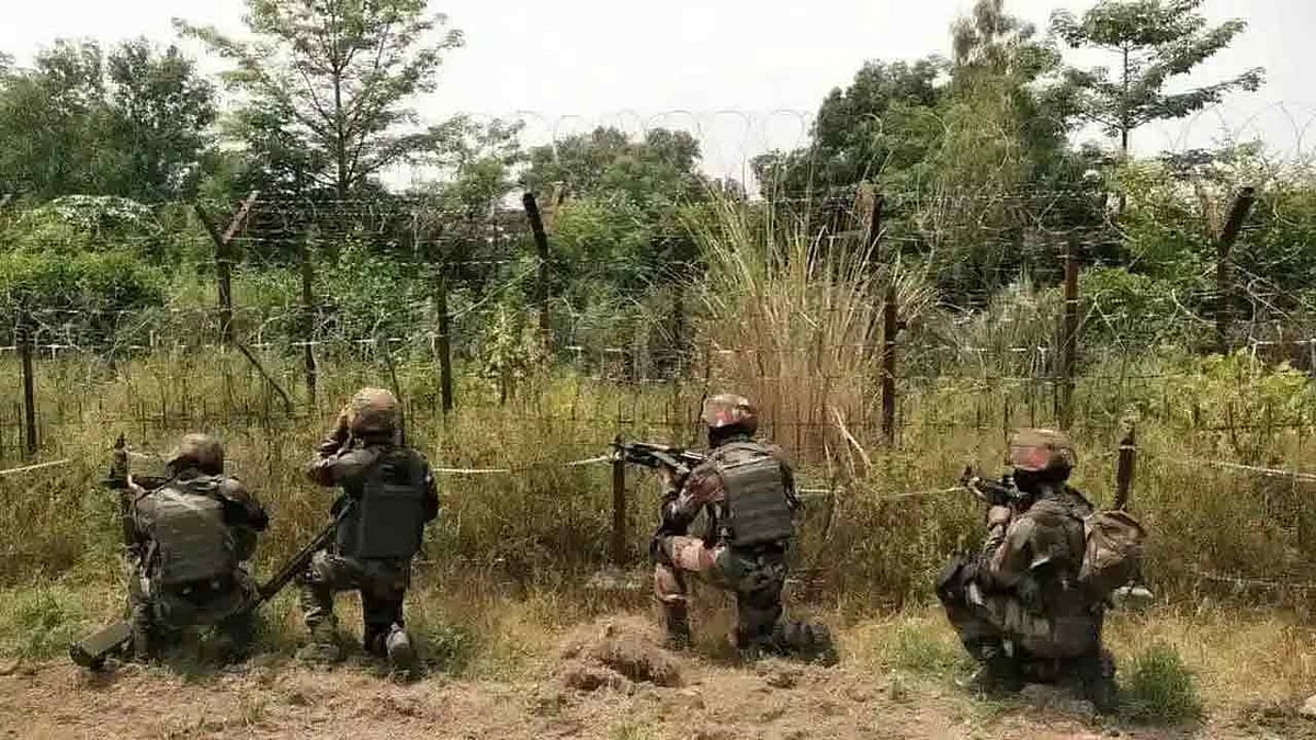 छत्तीसगढ़: चुनाव से पहले नक्सलियों के खिलाफ बड़ा ऑपरेशन, अब तक 9 ढेर, एनकाउंटर जारी