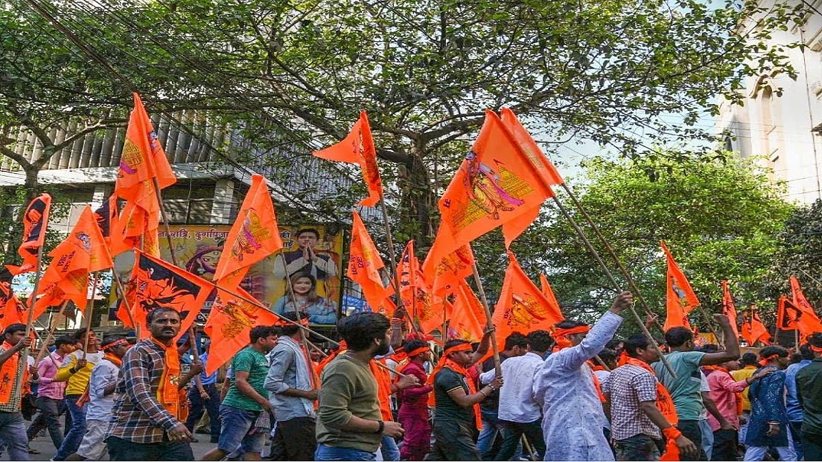 पश्चिम बंगाल के मुर्शिदाबाद में रामनवमी पर हिंसा, शोभायात्रा के दौरान पथराव-धमाका, कई लोग घायल