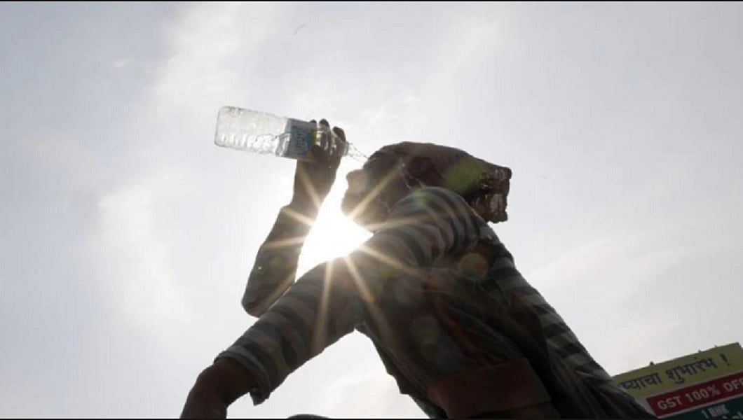 Heat Wave: आसमान से बरस रहे आग के गोले, देश के इन हिस्सों में हीट वेव को लेकर अलर्ट जारी, सड़कों पर पसरा सन्नाटा