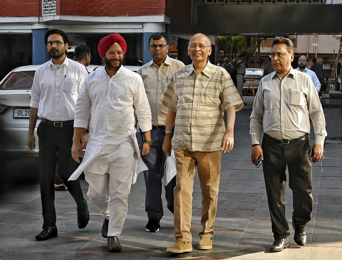 पीएम मोदी के 'मुसलमान' वाले बयान की कांग्रेस ने चुनाव आयोग से की शिकायत, कहा- PM के बयान पर आयोग तुरंत एक्शन ले