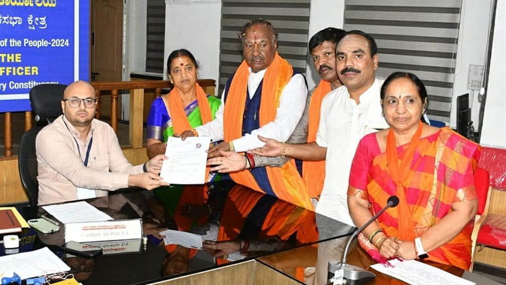 नहीं माने ईश्वरप्पा, BJP से किया बगावत, शिवमोग्गा से निर्दलीय भरा नामांकन