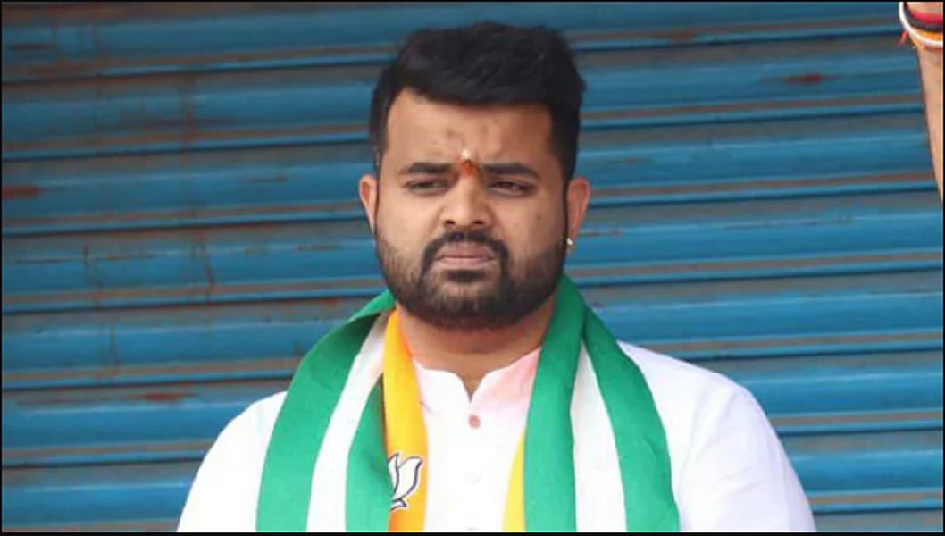 कर्नाटकः यौन उत्पीड़न मामले में बुरी तरह घिरे प्रज्वल रेवन्ना, तीन और पीड़ित एसआईटी के पास पहुंचीं