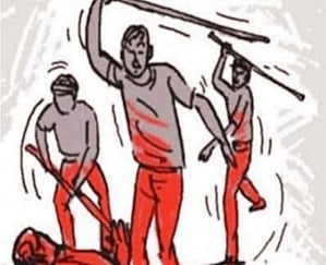 मध्य प्रदेश के गुना में शर्मसार करने वाली घटना, युवक को जूतों की माला पहनाकर गांव में घुमाया, मुंह पर पोती कालिख