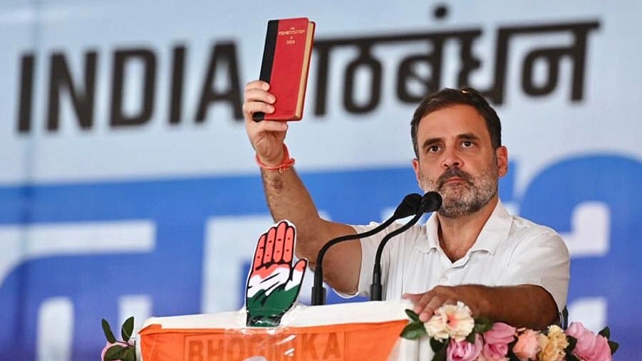 ओडिशा में राहुल गांधी ने लोगों से की संविधान बचाने की अपील