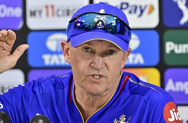 IPL 2024: RCB की हार के बाद मुख्य कोच फ्लावर का बड़ा बयान, कहा- चिन्नास्वामी में हमें ऐसे गेंदबाजों...