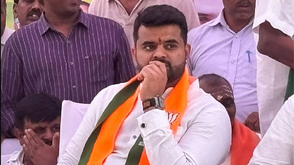 प्रज्वल रेवन्ना का राजनयिक पासपोर्ट होगा रद्द! कर्नाटक सरकार ने केंद्र को कार्रवाई के लिए लिखा पत्र