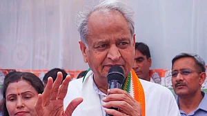 पीएम मोदी की भाषा शैली पर अशोक गहलोत ने उठाए सवाल, कहा- बेरोजगारी, महंगाई पर अब नहीं बोलते