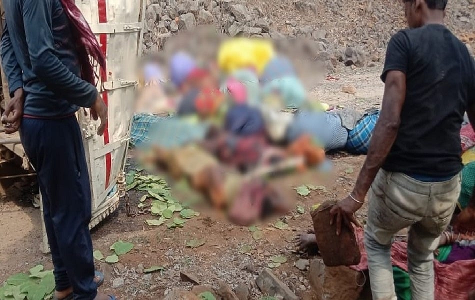 अरुणाचल प्रदेश में बड़ा सड़क हादसा, ट्रक के खाई में गिरने से असम के 14 लोगों की मौत, 7 लोग लापता