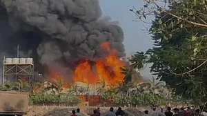 राजकोट अग्निकांड: गेम जोन का एक और साझेदार गिरफ्तार, अब तक 5 लोगों की हुई गिरफ्तारी, एक अन्य आरोपी की घटना में मौत