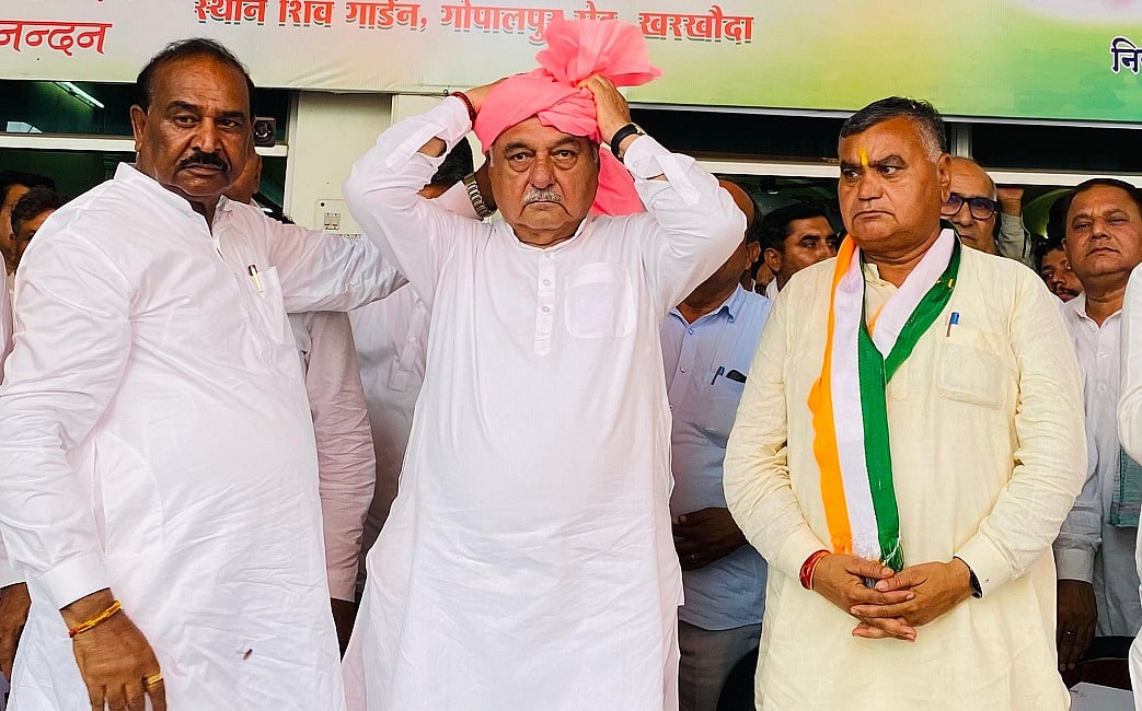 कांग्रेस ने हरियाणा के राज्यपाल से मिलने का समय मांगा, हुड्डा ने कहा- ‘अल्पमत’ सरकार इस्तीफा दे