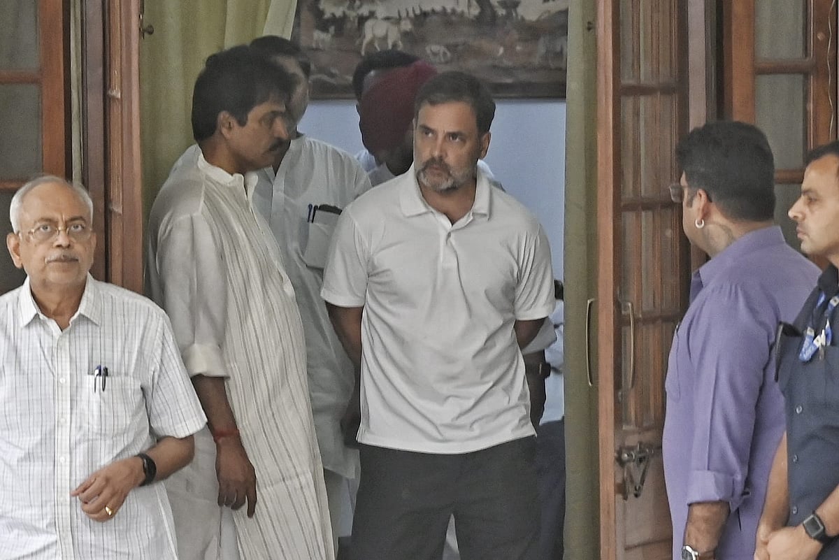 दिल्ली: खड़गे के आवास पर INDIA गठबंधन की बैठक, विपक्षी गठबंधन के ये नेता हुए शामिल