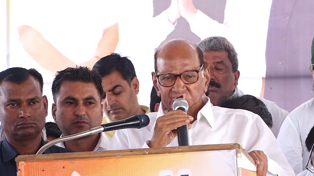 शरद पवार ने महाराष्ट्र सरकार की सूखे से निपटने की कोशिश को बताया नाकाफी (फोटोः @PawarSpeaks)