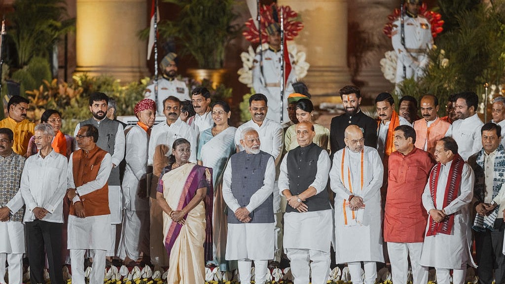 आकार पटेल का लेख: नई सरकार का मंत्रिमंडल पुराना, तो बदलाव की अपेक्षा कैसे करें !