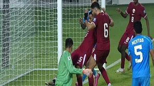 खेल: AIFF ने की कतर के विवादित गोल की जांच की मांग और हेज़लवुड ने T20 विश्व कप के प्रारूप पर उठाए सवाल
