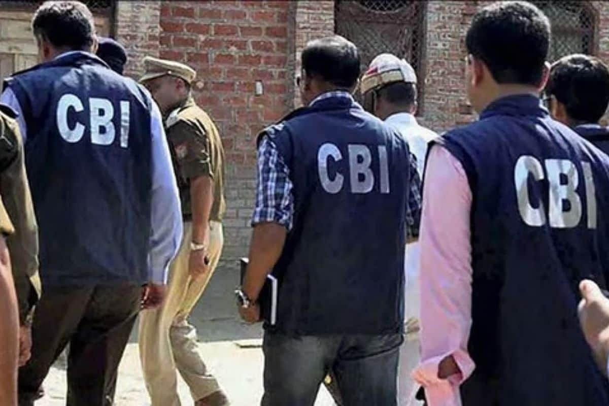 नीट यूजी पेपर लीक मामला: CBI ने आरसीसी के संस्थापक को लातूर से किया गिरफ्तार