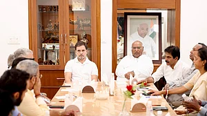 बड़ी खबर LIVE: राहुल गांधी लोकसभा में नेता प्रतिपक्ष होंगे, ‘इंडिया’ गठबंधन के नेताओं की बैठक में फैसला