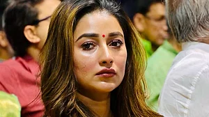 बंगाल: विधानसभा में शपथग्रहण के लिए राज्यपाल का इंतजार कर रहे दो नवनिर्वाचित विधायक, जानें पूरा मामला