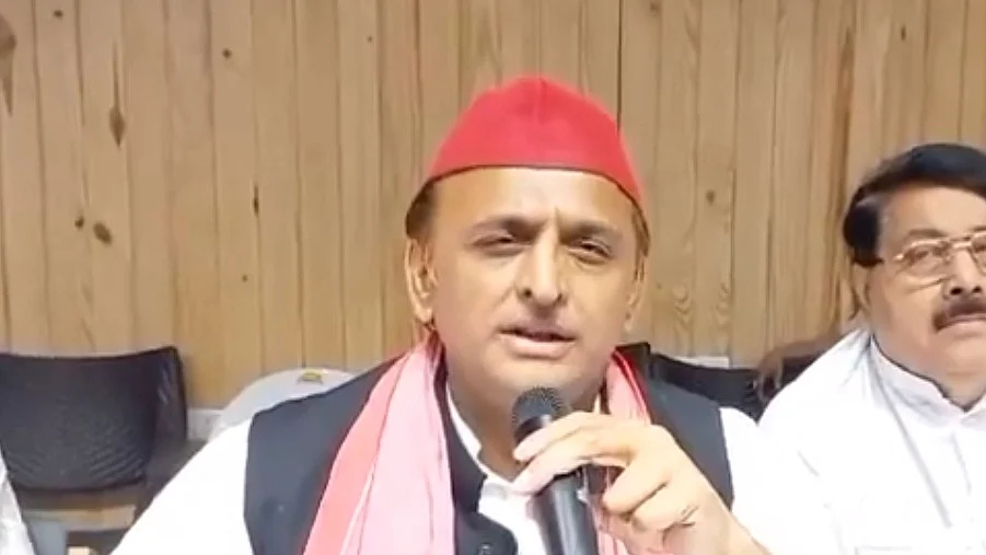 अखिलेश ने यूपी सरकार पर निशाना साधा है।