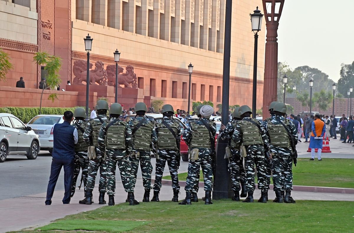राज्यसभा सांसद से CISF कर्मी ने पूछा संसद में आने का कारण, MP ने लगाया दुर्व्यवहार का आरोप, सभापति से की शिकायत
