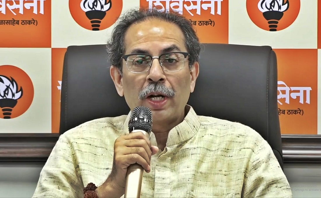 उद्धव ठाकरे का बीजेपी पर निशाना, कहा- 'बंटेंगे तो कटेंगे का नारा देने वाले अब बांट रहे हैं सौगात-ए-मोदी'