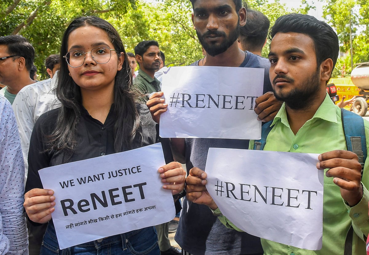 NEET और UGC-NET परीक्षाओं में गड़बड़ी पर मचे बवाल के बीच सरकार ने एंटी पेपर लीक कानून किया लागू, जानें इसमें क्या है