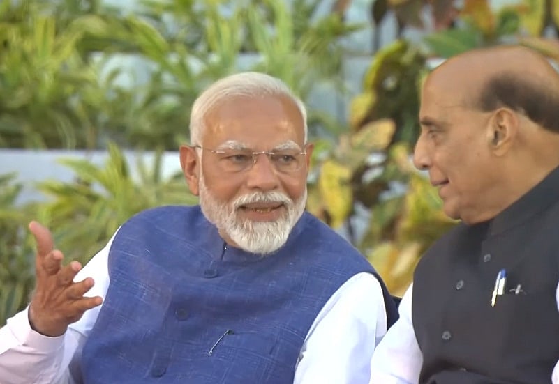 जातिगत समीकरण के हिसाब से ऐसा है मोदी का नया मंत्रिमंडल, जानें किस वर्ग को कितनी जगह मिली
