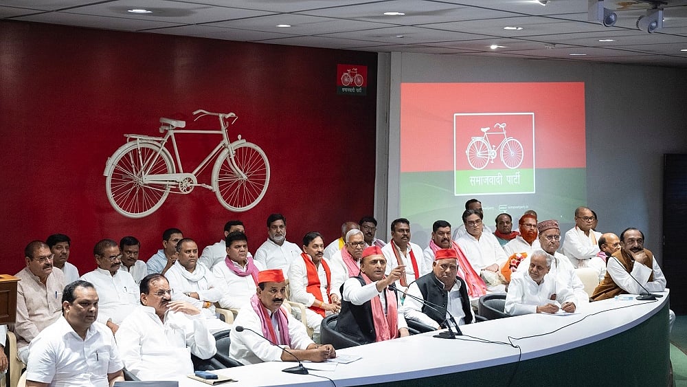 अखिलेश बोले- फैजाबाद सीट जिताकर जनता ने BJP की सांप्रदायिक राजनीति को खारिज किया