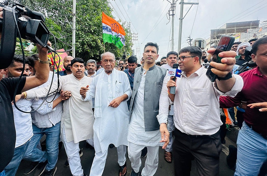 मध्य प्रदेशः नर्सिंग घोटाले पर घिरी BJP सरकार, कांग्रेस ने विश्वास सारंग के खिलाफ केस दर्ज करने की मांग की