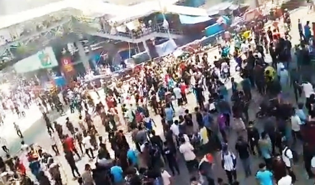 बांग्लादेश में छात्रों का हिंसक विरोध प्रदर्शन जारी, भारत ने अपने नागरिकों के लिए एडवाइजरी जारी की
