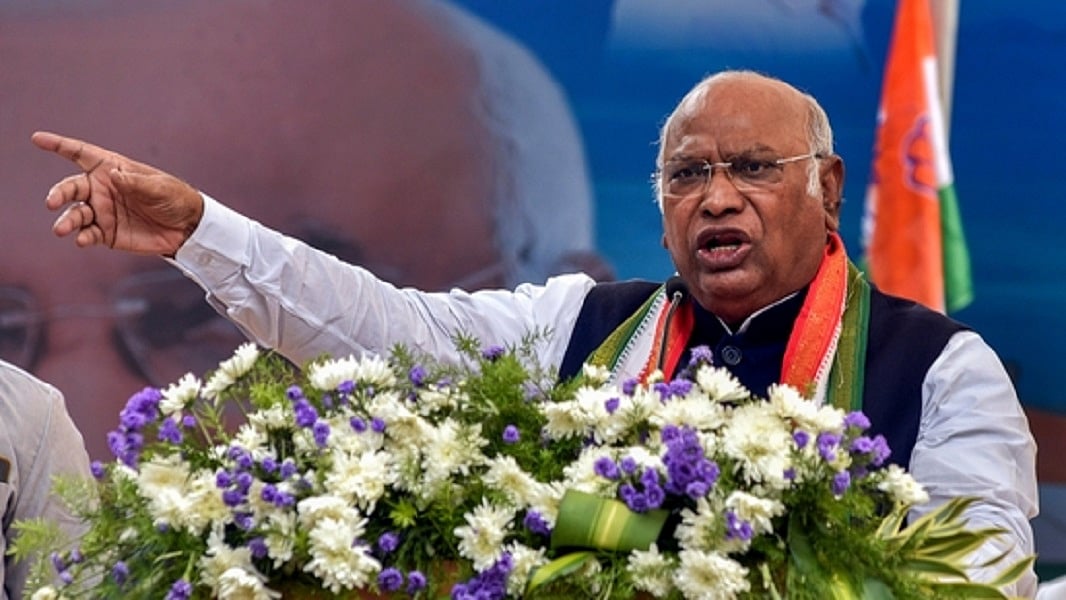 'BJP ने RSS के जरिए संवैधानिक संस्थानों पर कब्जा किया, सरकारी कर्मचारियों को विचारधारा के आधार पर विभाजित करना चाहते हैं PM'