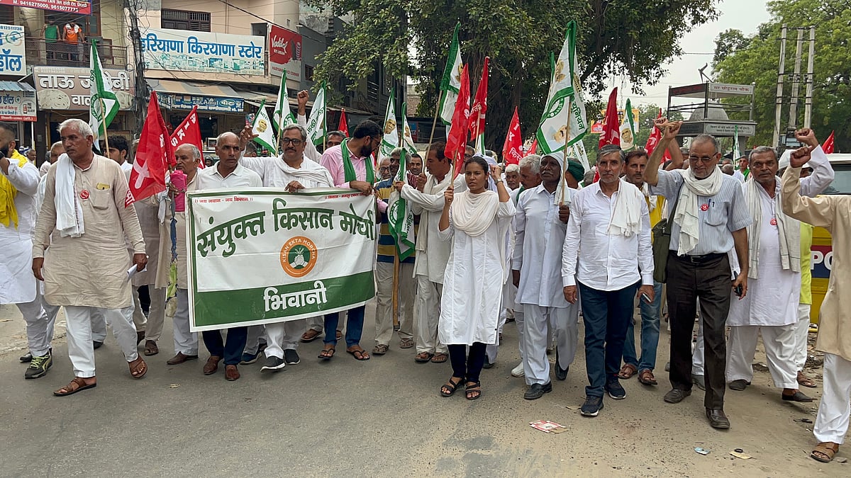 भिवानी में संयुक्त किसान मोर्चा का विरोध-प्रदर्शन, दिल्ली जाम करने की चेतावनी