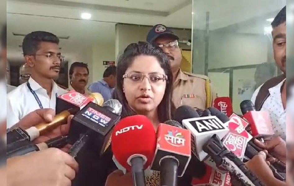 IAS पूजा खेडकर मामले में नया खुलासा, गलत पते पर राशन कार्ड से हासिल किया दिव्यांगता सर्टिफिकेट