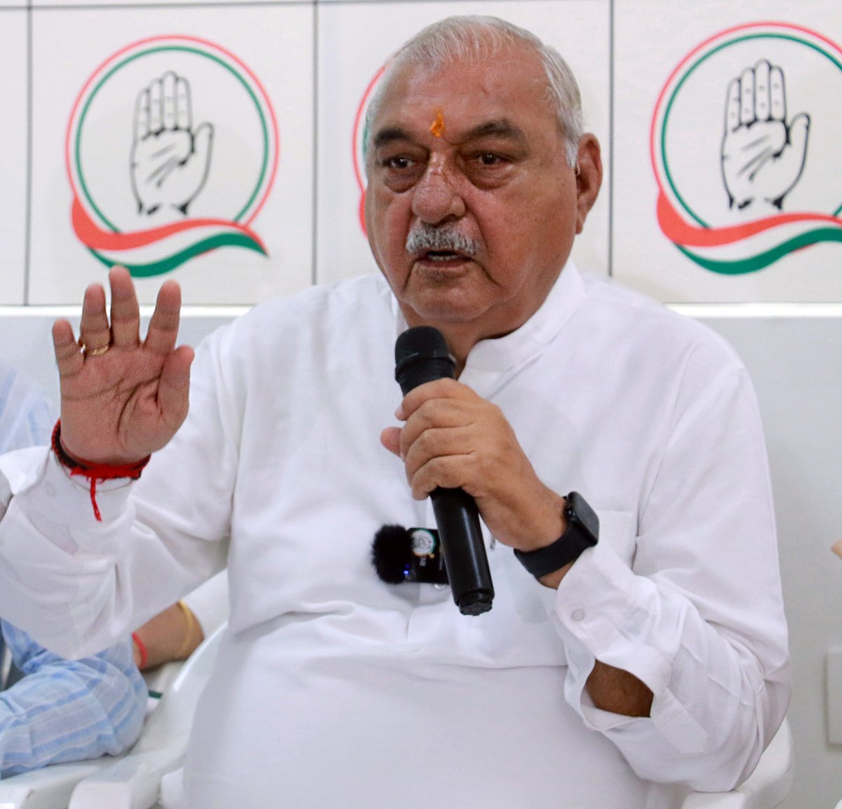 हरियाणा विधानसभा चुनाव: हुड्डा बोले- कांग्रेस की सरकार आने पर एक साल के भीतर एक लाख नौकरियां दी जाएंगी