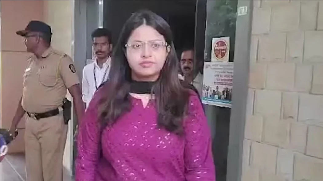UPSC धोखाधड़ी मामले में पूजा खेडकर की मुश्किल बढ़ी, हाईकोर्ट ने अग्रिम जमानत देने से  किया इनकार