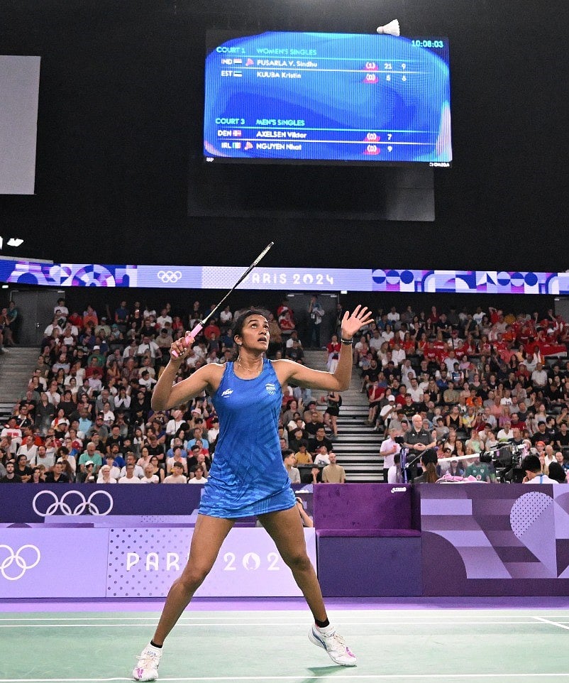 Paris Olympic: सिंधु ने क्रिस्टिन कुबा को हराकर ग्रुप में शीर्ष स्थान हासिल किया, प्री-क्वार्टर में जगह की पक्की  