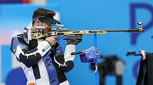 रेलवे में TTE से ओलंपिक पदक विजेता तक स्वप्निल कुसाले का प्रेरक सफर, जानें इनकी जीवन परिचय और उपलब्धियां
