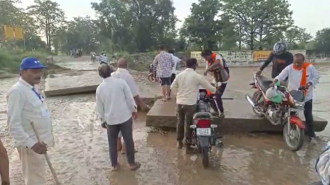 भारी बारिश से उत्तराखंड में आफत, श्रद्धालुओं को केदारनाथ यात्राो स्थगित करने की सलाह