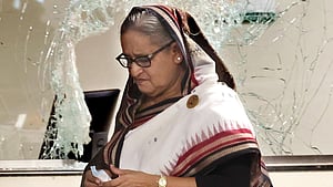 शेख हसीना हिंडन एयरपोर्ट पर सेफ हाउस में शिफ्ट की गईं
