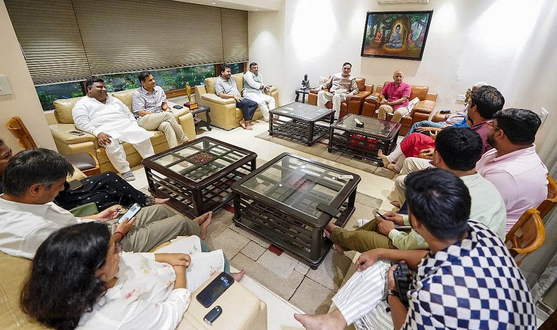 मनीष सिसोदिया के जेल से बाहर आते ही AAP का चुनावी शंखनाद, रणनीति के लिए बैठकों का दौर शुरू