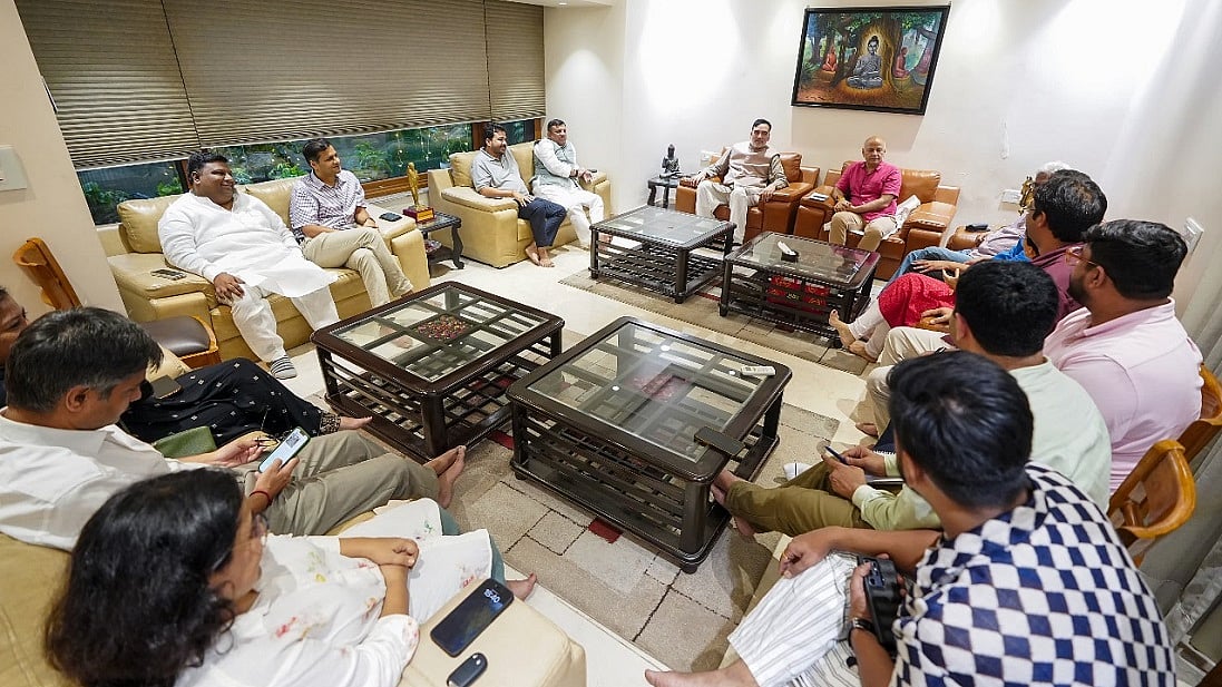 मनीष सिसोदिया के जेल से बाहर आते ही AAP का चुनावी शंखनाद, रणनीति के लिए बैठकों का दौर शुरू