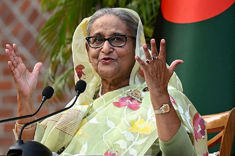 बांग्लादेश में बड़ी कार्रवाई, शेख हसीना को जमीन घोटाले में 21 साल कैद, बेटे-बेटी को भी सजा