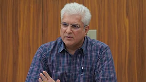 दिल्ली में 15 अगस्त पर आतिशी नहीं, मंत्री कैलाश गहलोत फहराएंगे तिरंगा, LG वीके सक्सेना ने नामित किया